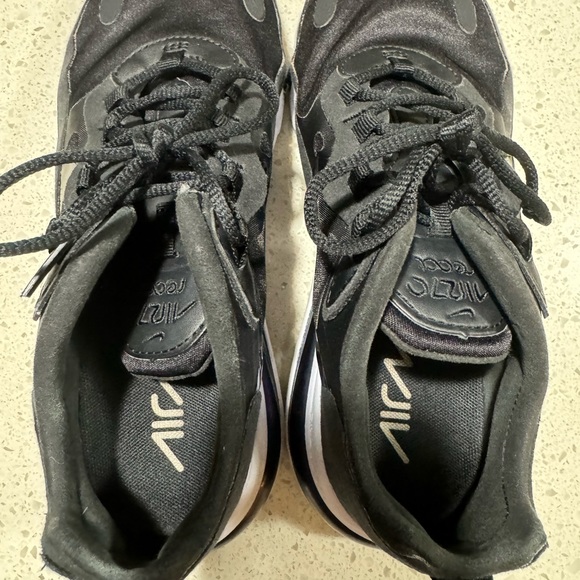 Nike AIRMAX BLACK ONLY WORN 3 times - Picture 2 of 7